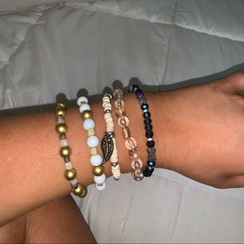 ⭐️set of 5 bracelets⭐️
